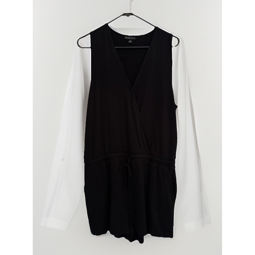 Beyond Yoga Womens Romper Size XL Black Sleeveless Easy Gather Cinched Waist